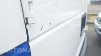 2011 Ford Super Duty E-350 Wagon XL 138.0" WB - miniatura 22