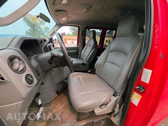 2011 Ford Super Duty E-350 Wagon XL 138.0" WB - miniatura 3