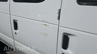 2011 Ford Super Duty E-350 Wagon XL 138.0" WB - miniatura 19