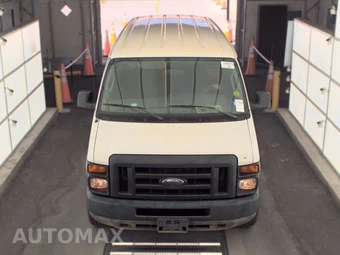 2011 Ford Super Duty E-350 Wagon XL 138.0" WB - miniatura 2