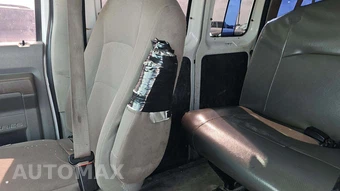 2011 Ford Super Duty E-350 Wagon XL 138.0" WB - miniatura 20
