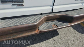2011 Ford Super Duty E-350 Wagon XL 138.0" WB - miniatura 30