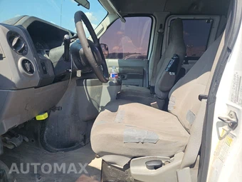 2011 Ford Super Duty E-350 Wagon XL 138.0" WB - miniatura 7