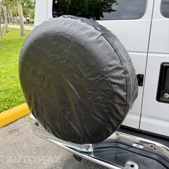 2011 Ford Super Duty E-350 Wagon XLT 138.0" WB - miniatura 108