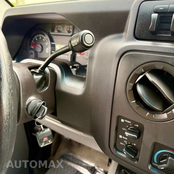 2011 Ford Super Duty E-350 Wagon XLT 138.0" WB - miniatura 74