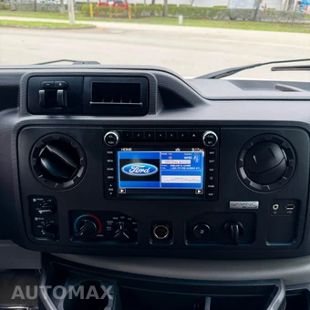 2011 Ford Super Duty E-350 Wagon XLT 138.0" WB - miniatura 75