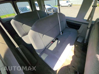 2011 Ford Super Duty E-350 Wagon XLT 138.0" WB – miniatura 14