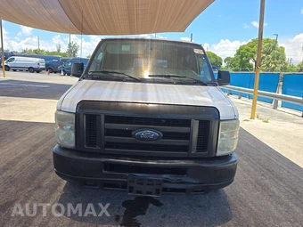 2011 Ford Super Duty E-350 Wagon XLT 138.0" WB - miniatura 2
