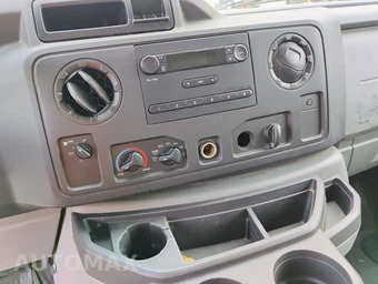 2011 Ford Super Duty E-450 Cutaway DRW - miniatura 14