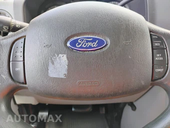 2011 Ford Super Duty E-450 Cutaway DRW - miniatura 15