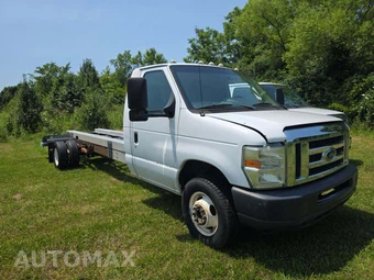 2011 Ford Super Duty E-450 Cutaway DRW – miniatura 4