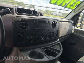 2011 Ford Super Duty E-450 Cutaway DRW - miniatura 10