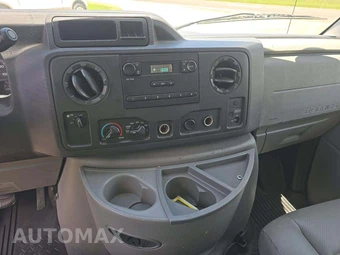 2011 Ford Super Duty E-450 Cutaway DRW - miniatura 10