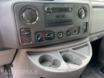 2011 Ford Super Duty E-450 Cutaway DRW - miniatura 11