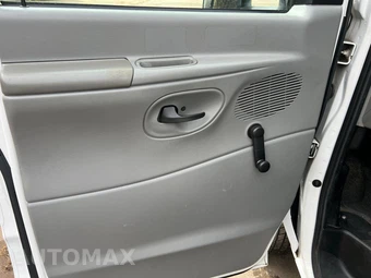 2011 Ford Super Duty E-450 Cutaway DRW - miniatura 7