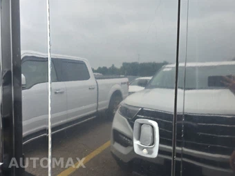 2011 Ford Super Duty E-450 Cutaway DRW - miniatura 15