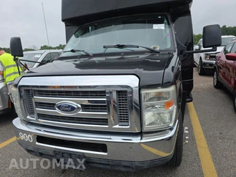 2011 Ford Super Duty E-450 Cutaway DRW - miniatura 2