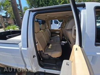 2011 Ford Super Duty F-250 Lariat Crew Cab Long Bed - miniatura 16