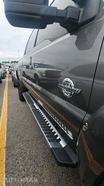 2011 Ford Super Duty F-250 Lariat Crew Cab Medium Bed - miniatura 38