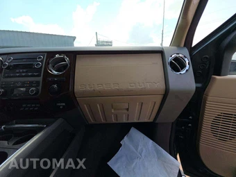 2011 Ford Super Duty F-250 Lariat Crew Cab Medium Bed - miniatura 16