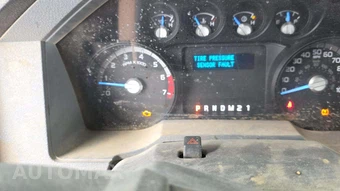 2011 Ford Super Duty F-250 XL Regular Cab Long Bed - miniatura 40