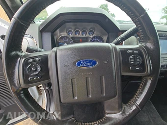 2011 Ford Super Duty F-350 Lariat Crew Cab Long Bed DRW - miniatura 10