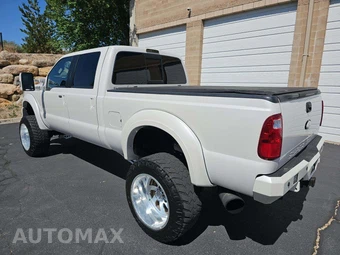 2011 Ford Super Duty F-350 Lariat Crew Cab Medium Bed - miniatura 2