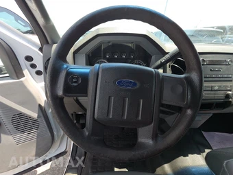 2011 Ford Super Duty F-350 XL Crew Cab Long Bed - miniatura 10