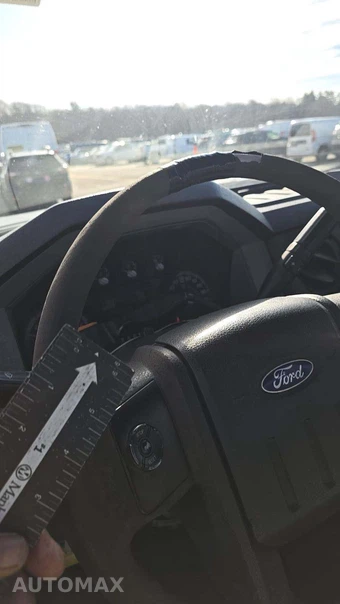 2011 Ford Super Duty F-350 XL Regular Cab Long Bed - miniatura 15