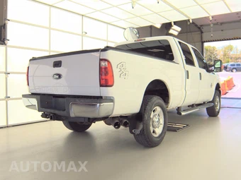 2011 Ford Super Duty F-350 XLT Crew Cab Medium Bed - miniatura 4