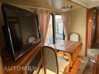 2011 Ford Super Duty F-53 Class A Motorhome Chassis DRW - miniatura 10
