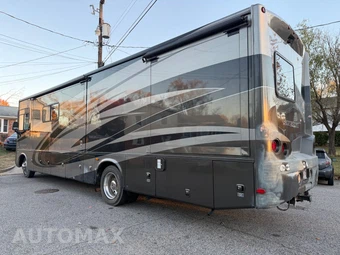 2011 Ford Super Duty F-53 Class A Motorhome Chassis DRW - miniatura 5