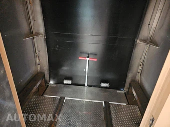 2011 Ford Super Duty F-550 Cab Chassis XL Crew Cab DRW - miniatura 14
