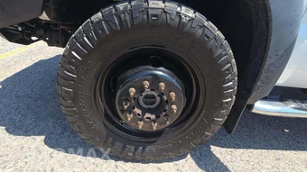 2011 Ford Super Duty F-550 Cab Chassis XL Crew Cab DRW - miniatura 25