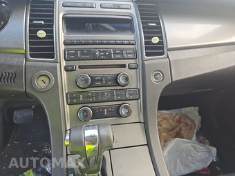 2011 Ford Taurus SEL – miniatura 11