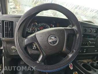 2011 GMC Savana 2500 Cargo Van 1WT 135.0" WB – miniatura 11