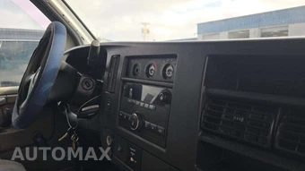 2011 GMC Savana 2500 Cargo Van 1WT 135.0" WB – miniatura 9