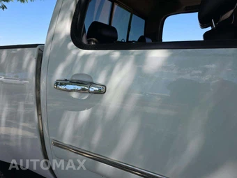 2011 GMC Sierra 2500 Denali HD Crew Cab Medium Bed 5SA - miniatura 32