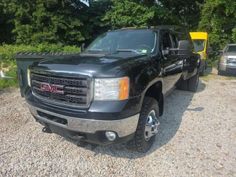 2011 GMC Sierra 3500HD SLE Extended Cab Long Bed 3SA w/Rear Doors DRW