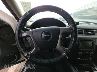 2011 GMC Yukon Denali 1500 5SA – miniatura 10