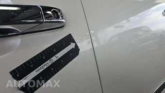 2011 GMC Yukon Denali 1500 5SA – miniatura 24