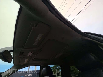2011 GMC Yukon Denali XL 5SA – miniatura 11