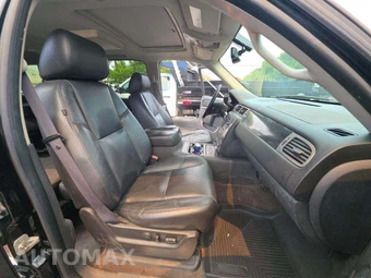 2011 GMC Yukon Denali XL 5SA – miniatura 18