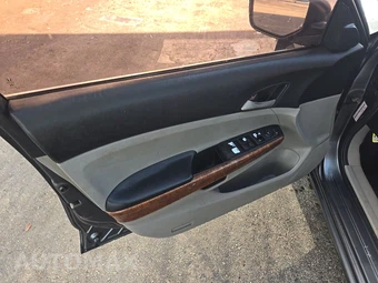 2011 Honda Accord Sedan EX – miniatura 9