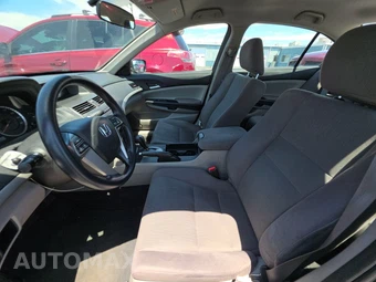 2011 Honda Accord Sedan LX-P - miniatura 7