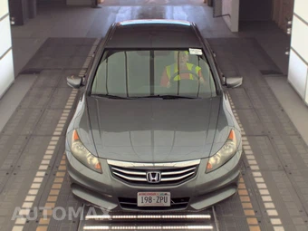 2011 Honda Accord Sedan LX-P - miniatura 2