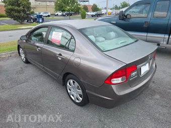 2011 Honda Civic Sedan LX – miniatura 2