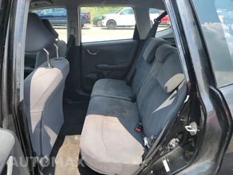 2011 Honda Fit – miniatura 13