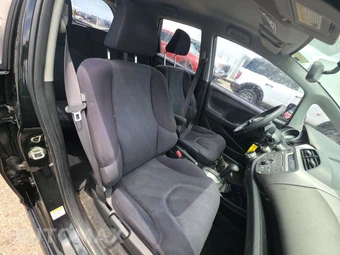 2011 Honda Fit LX – miniatura 8