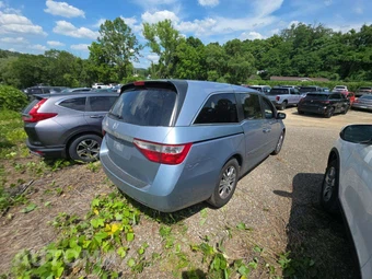 2011 Honda Odyssey EX-L w/RES 118.1" WB - miniatura 3